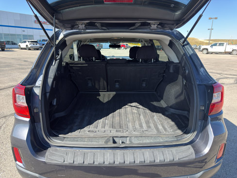 Used 2016 Subaru Outback 2.5i Premium image 18
