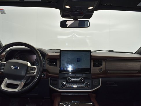 Used 2023 Ford Expedition Limited image 19
