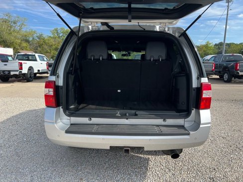 Used 2016 Ford Expedition Limited image 17