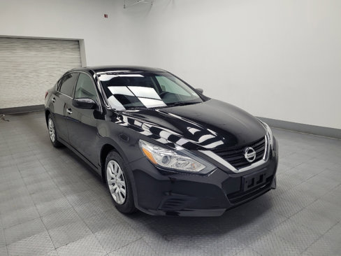 Used 2018 Nissan Altima 2.5 S w/ S Convenience Package image 13