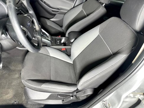 Used 2014 Ford Focus SE w/ SE Winter Package image 22
