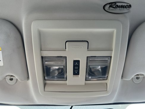 Used 2012 Jeep Liberty Sport image 17