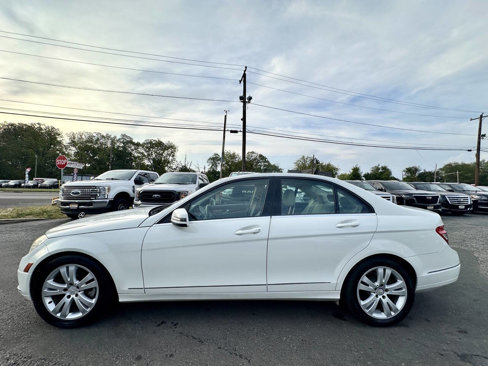 Used 2010 Mercedes-Benz C 300 4MATIC Sedan image 4