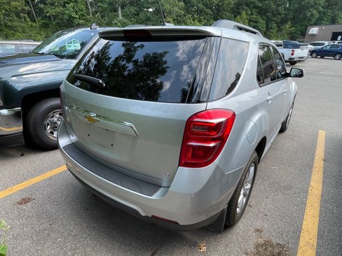 Used 2017 Chevrolet Equinox LT w/ Convenience Package image 3