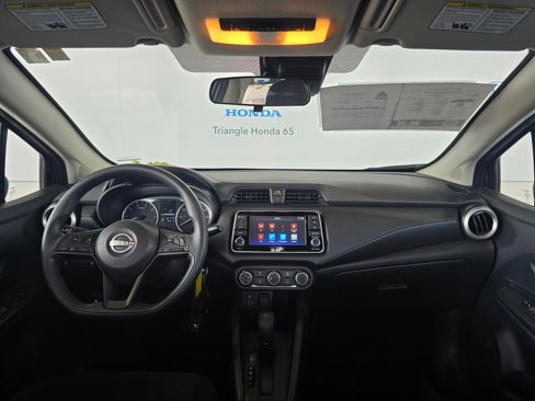 Used 2023 Nissan Versa S image 5