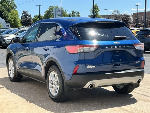 Used 2022 Ford Escape SE image 9