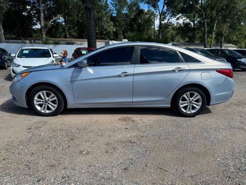 Used 2013 Hyundai Sonata GLS image 2
