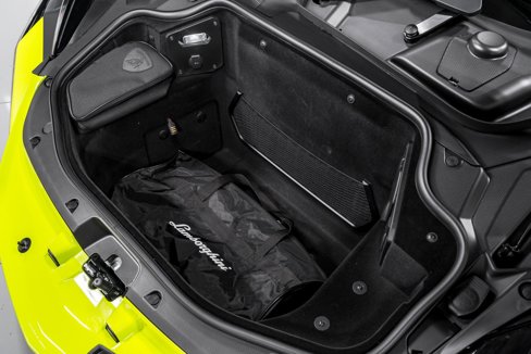 Used 2024 Lamborghini Revuelto image 46