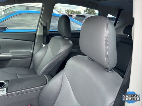 Used 2013 Toyota Prius V Two image 19