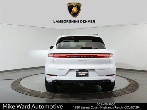 Used 2024 Porsche Cayenne image 30
