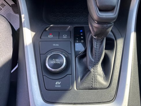 Used 2019 Toyota RAV4 XLE image 30