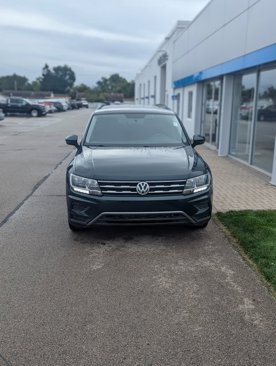 Used 2018 Volkswagen Tiguan S image 2