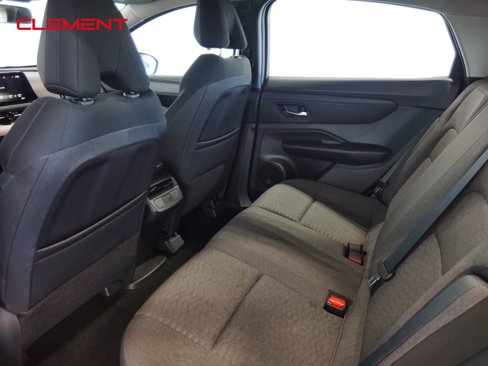 Used 2023 Nissan Ariya FWD image 33