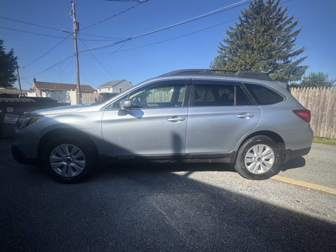 Used 2016 Subaru Outback 2.5i Premium image 4
