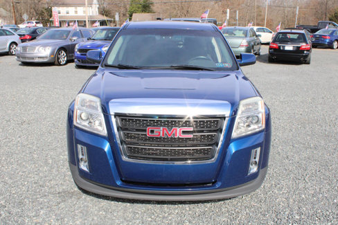 Used 2010 GMC Terrain SLE image 3