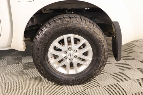 Used 2019 Nissan Frontier SV image 18