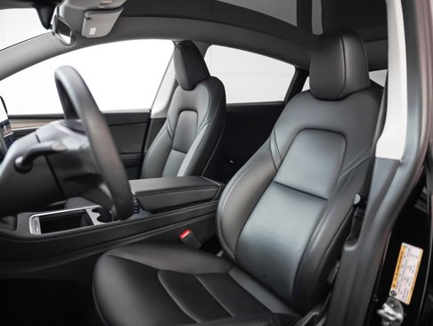 Used 2023 Tesla Model Y AWD image 5