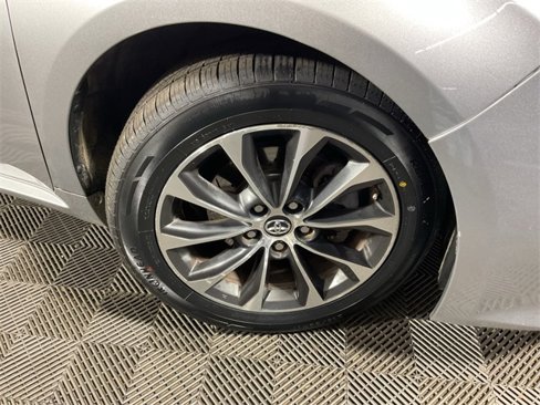 Used 2016 Toyota Avalon XLE image 37
