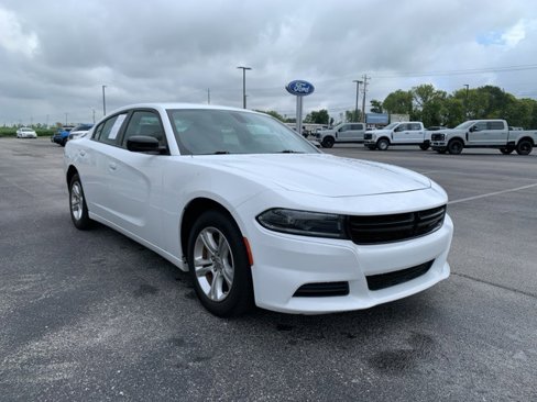 Used 2023 Dodge Charger SXT image 3