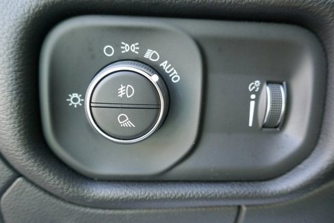 Used 2023 RAM 1500 Big Horn image 24