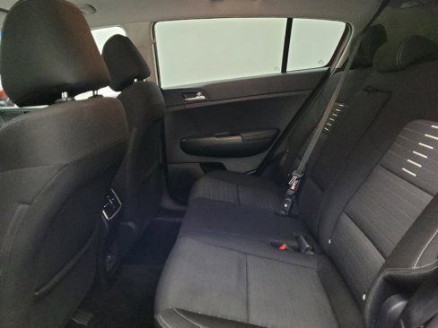 Used 2018 Kia Sportage LX image 18
