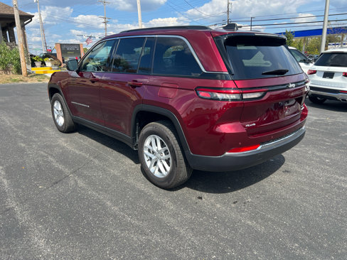 Used 2025 Jeep Grand Cherokee Laredo X w/ Luxury Tech Group I image 7