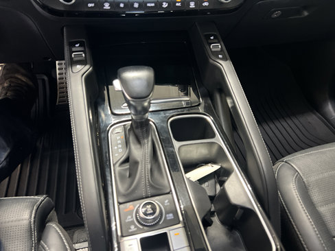 Used 2021 Kia Telluride SX w/ SX Prestige Package image 19