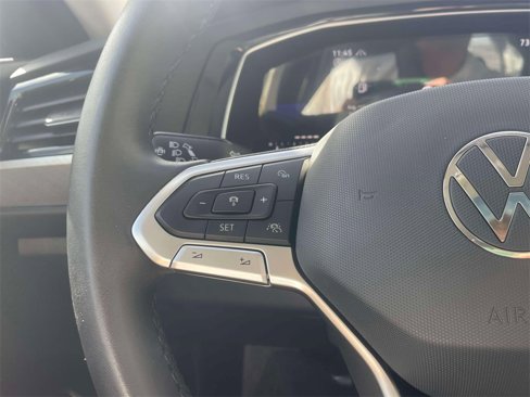 Used 2023 Volkswagen Jetta SE image 21