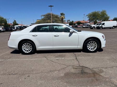 Used 2014 Chrysler 300 image 10