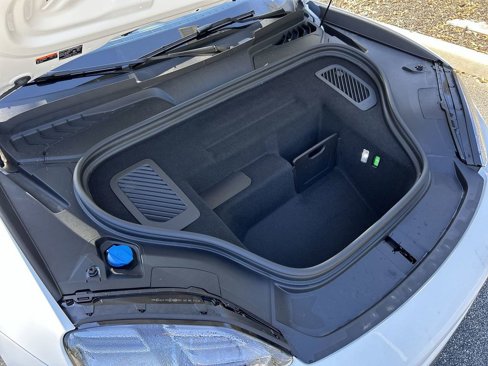 New 2025 Porsche Macan Electric image 30
