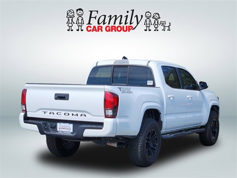 Used 2021 Toyota Tacoma SR image 9