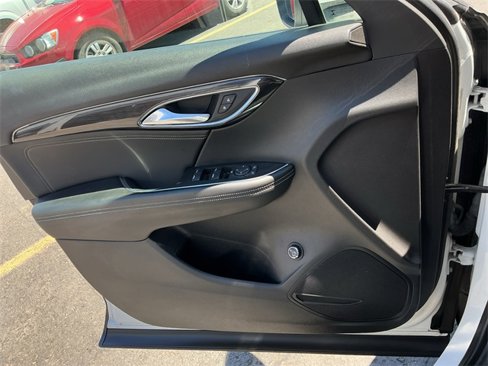 Used 2023 Buick Envision Preferred image 26