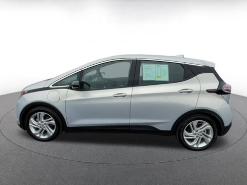 Used 2023 Chevrolet Bolt LT w/ Driver Confidence Package image 9