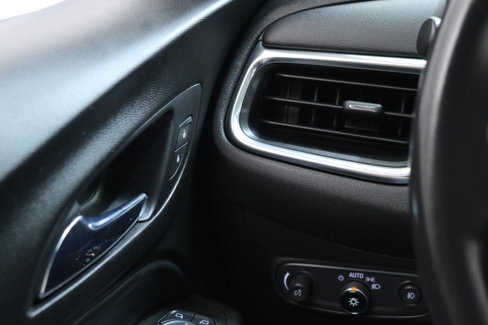 Used 2021 Chevrolet Equinox LT image 16