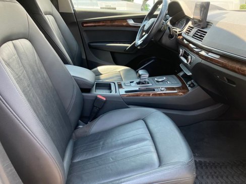 Used 2020 Audi Q5 2.0T Premium image 36