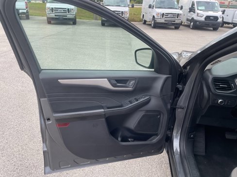 Used 2022 Ford Escape SE w/ Convenience Package image 17
