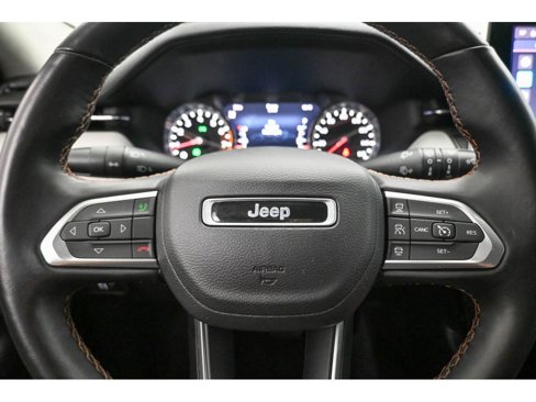 Used 2022 Jeep Compass Limited image 33