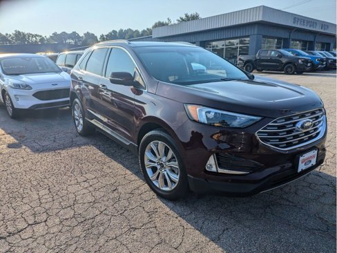 Certified 2024 Ford Edge Titanium image 5