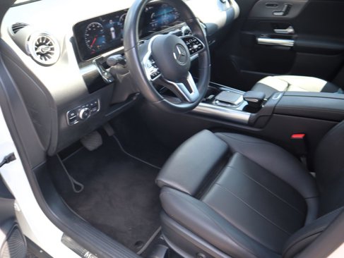 Certified 2022 Mercedes-Benz GLA 250 4MATIC image 13