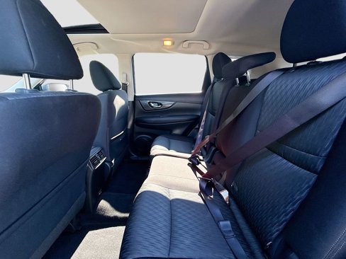 Used 2020 Nissan Rogue SV w/ Sun & Sound Touring Package image 26