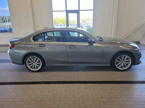 Used 2023 BMW 330i xDrive Sedan w/ Driving Assistance Package image 4