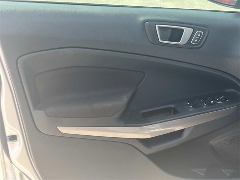Used 2021 Ford EcoSport SE w/ SE Convenience Package image 12