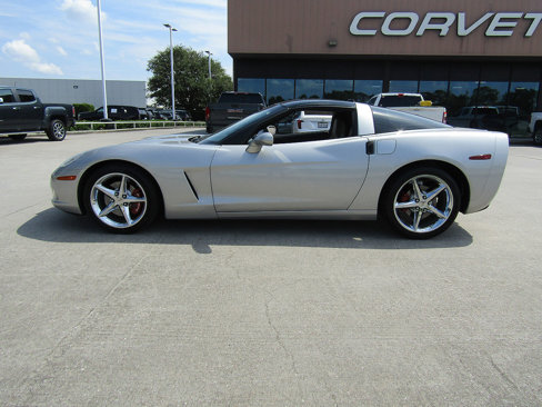 Used 2005 Chevrolet Corvette Coupe w/ Preferred Equipment Group image 8
