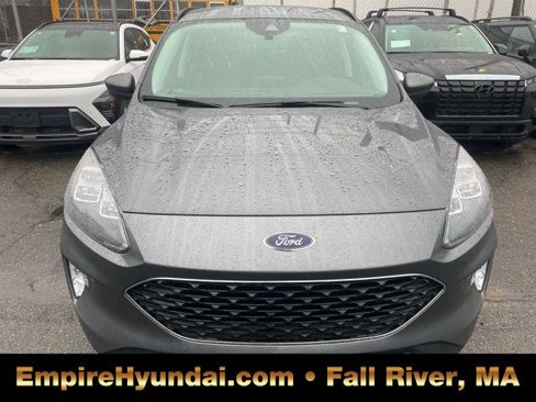 Used 2022 Ford Escape Titanium image 12