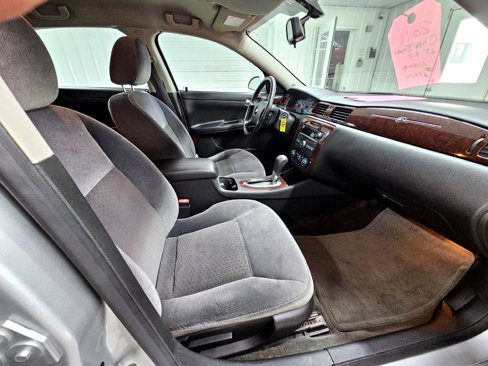 Used 2011 Chevrolet Impala LT image 9