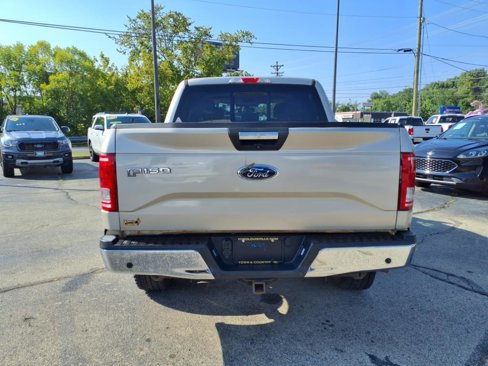Used 2017 Ford F150 XLT w/ Equipment Group 302A Luxury image 9