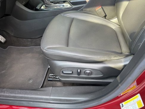 Used 2024 Buick Encore GX Sport Touring w/ Experience Buick Package image 16