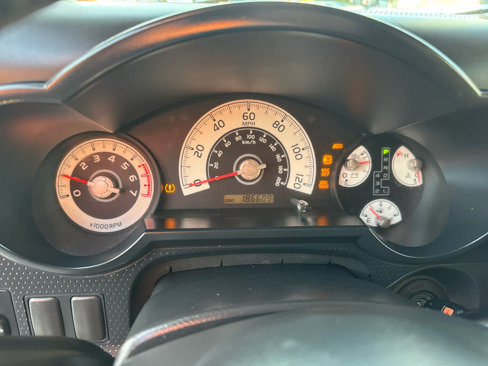 Used 2008 Toyota FJ Cruiser 2WD image 4