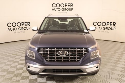Used 2022 Hyundai Venue Limited image 10
