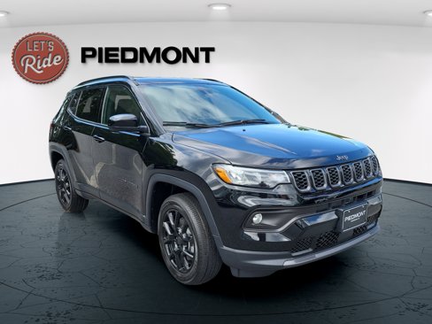 New 2026 Jeep Compass Latitude image 4